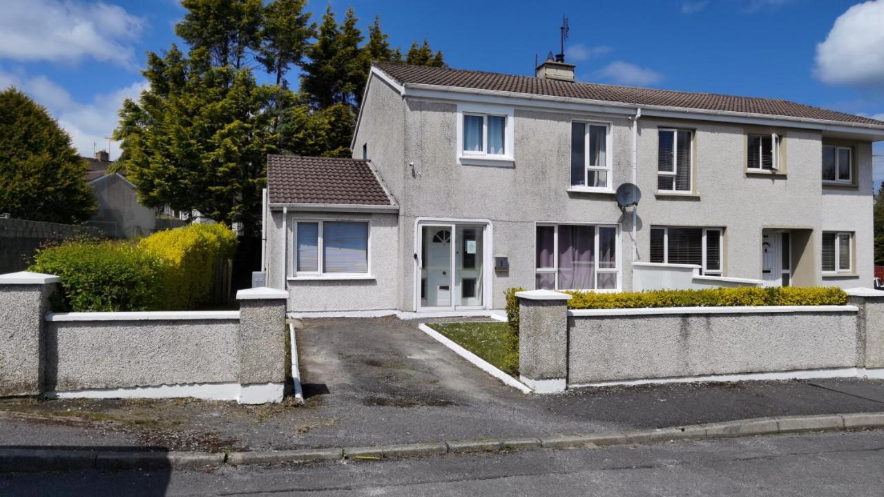 Travelmore Letterkenny Buitenkant foto